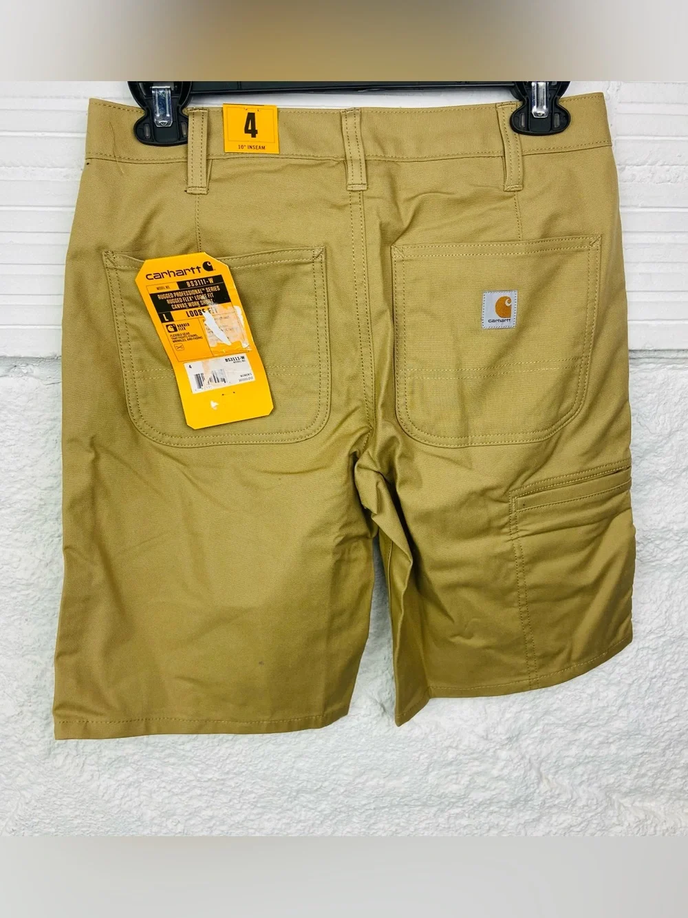 NWT Carhartt rugged professional loose fit Tan Work Bermudas - Straight Fit SZ 4